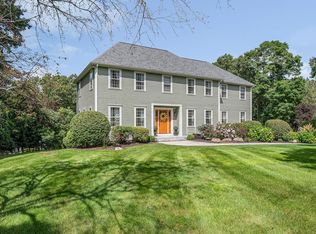 4 Nashoba Dr, Chelmsford, MA 01824