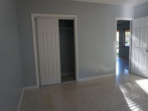 4th image of 1818 Middle River Dr