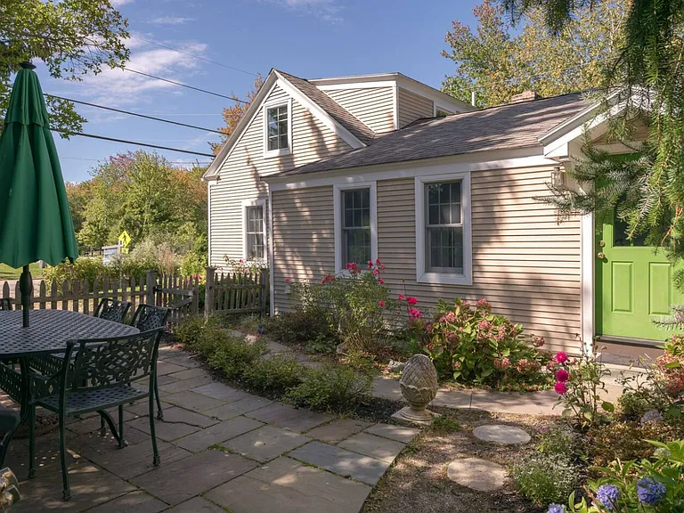 138 Port Rd — Photo 4