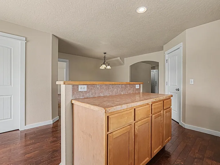 18327 Buckeye Pl — Photo 10