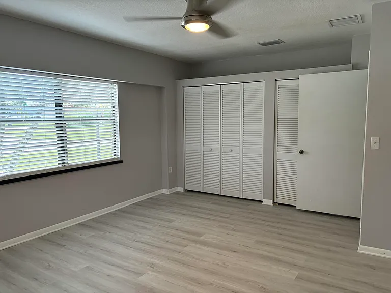202 SW Crescent Ave — Photo 17