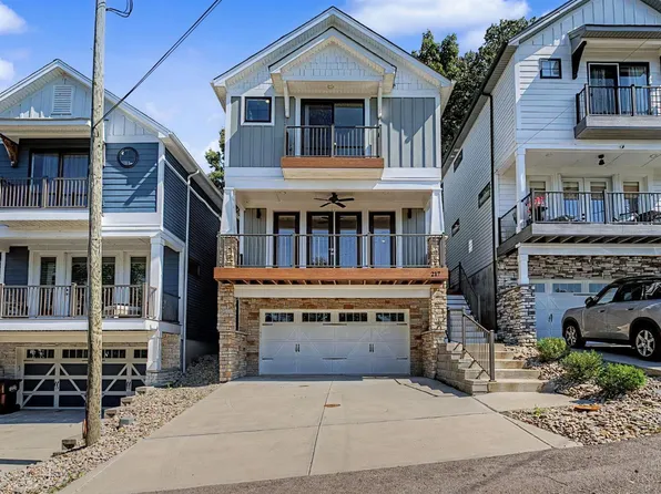 217 S 2nd St, Loveland, OH 45140