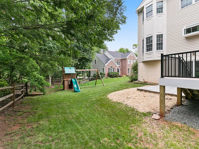 46450 Saffron Ct — Photo 36