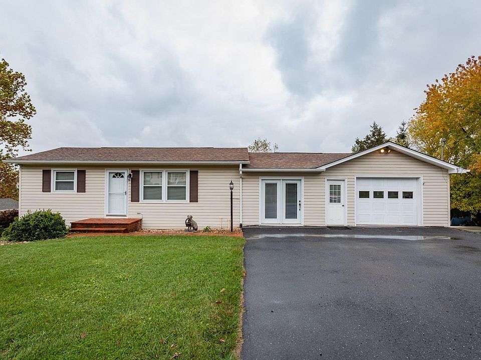 1st image of 3439 Shen Lake Dr