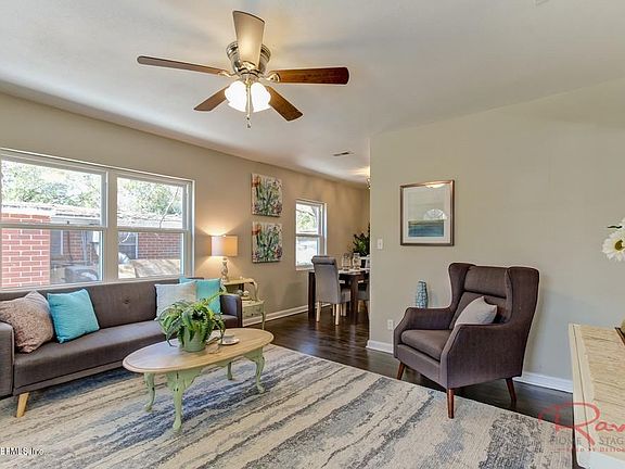 5th image of 3253 Plum St