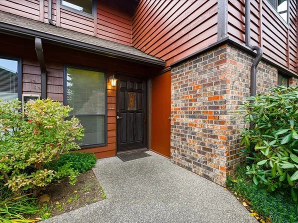 1731 157th Avenue NE #E103, Bellevue, WA 98008