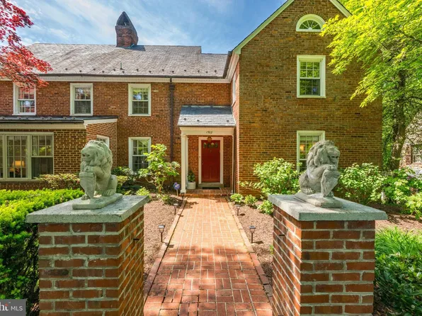 1702 Kalmia Rd NW, Washington, DC 20012