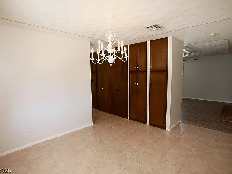 2725 Colanthe Ave — Photo 31