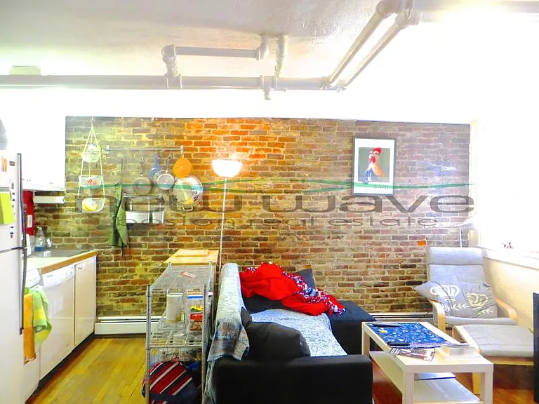 123 Myrtle St #2 — Photo 3