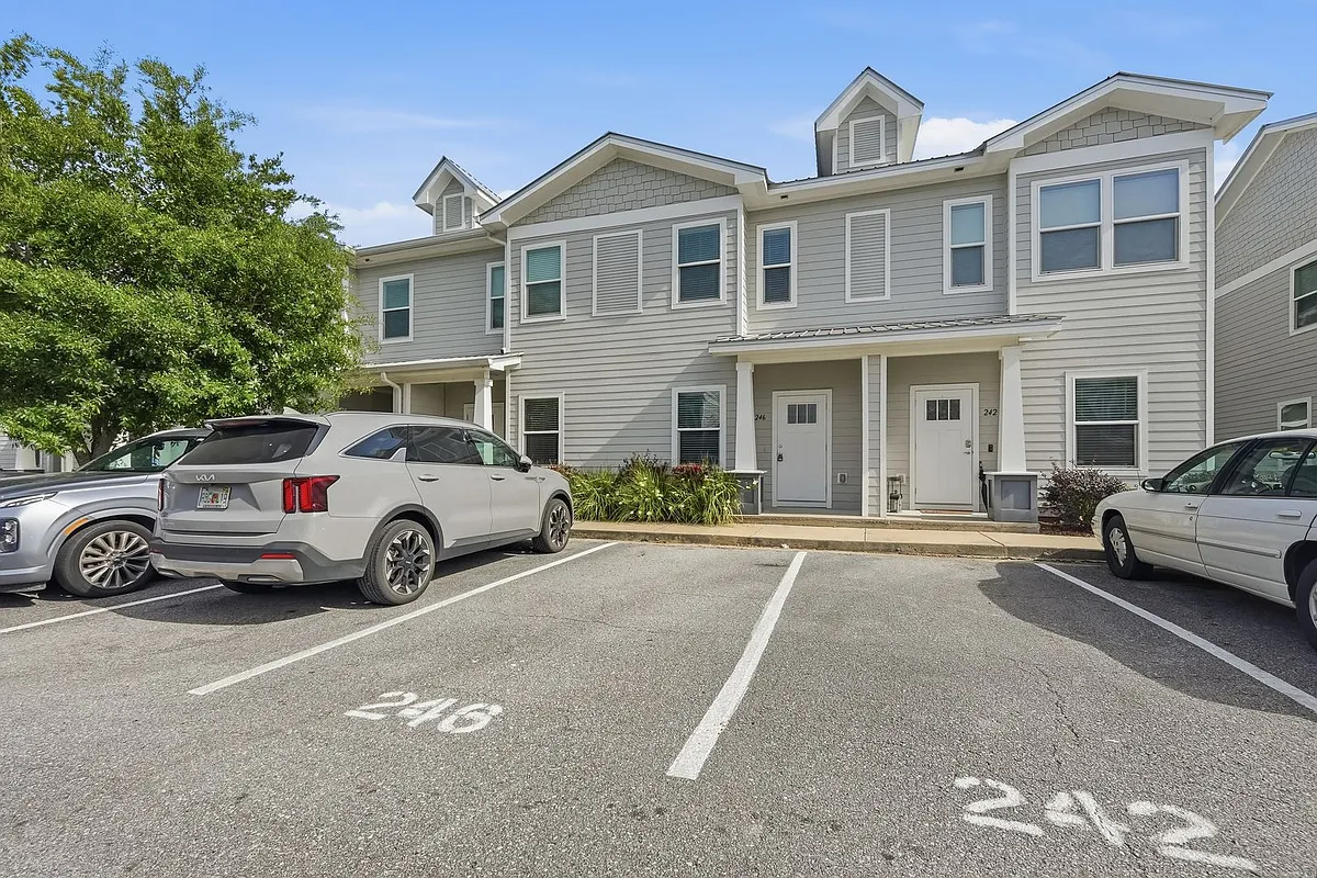 Building Photo - 246 N Sand Palm Rd