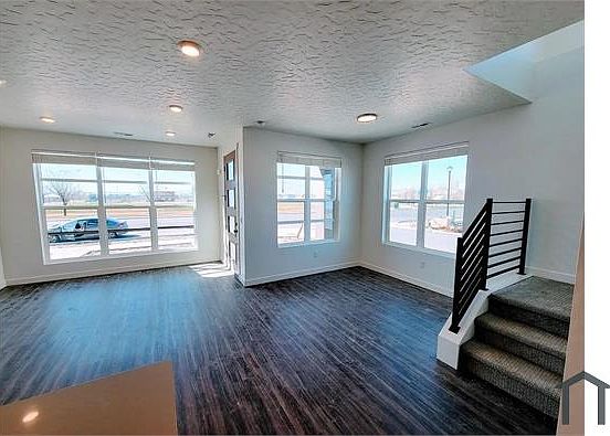 2nd image of 685 S Jonsson Park Ln