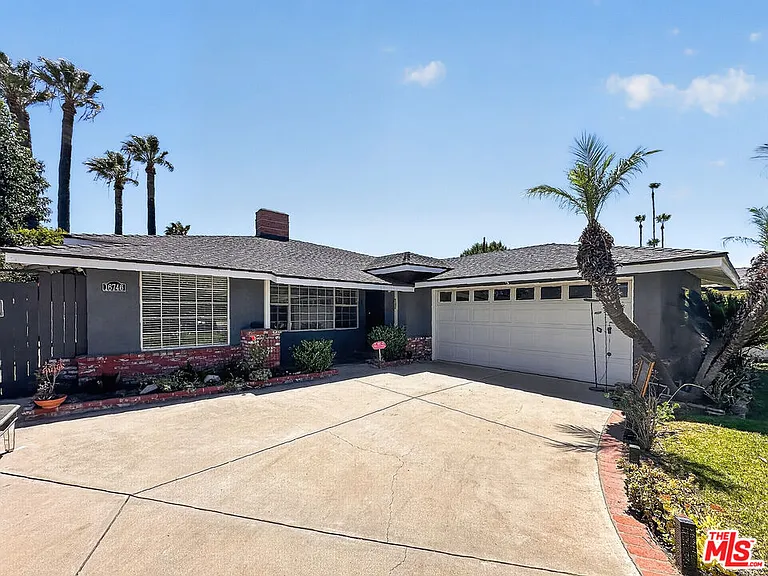 16746 Tupper St — Photo 32