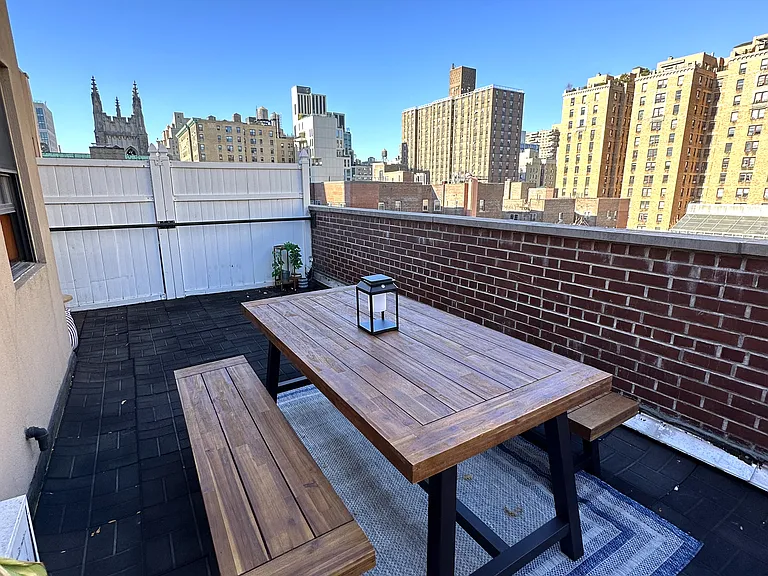 150 W 92nd St #PHE — Photo 36