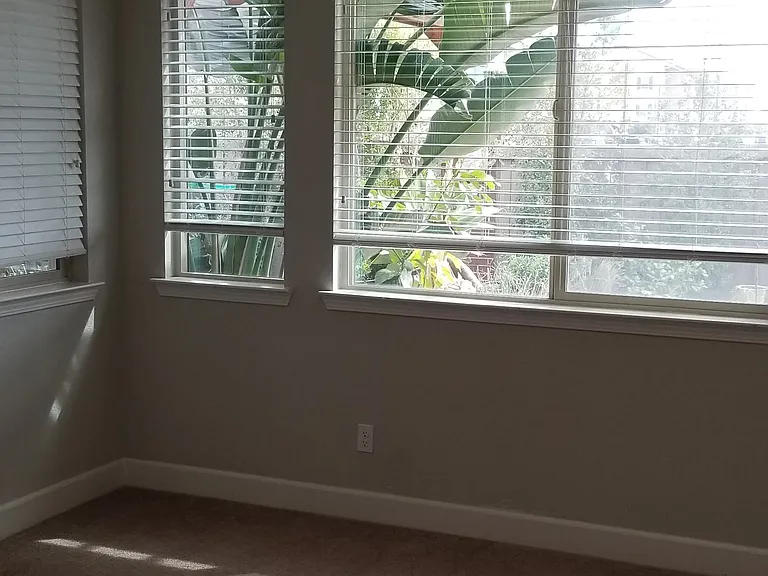 1613 Goode Pl — Photo 9