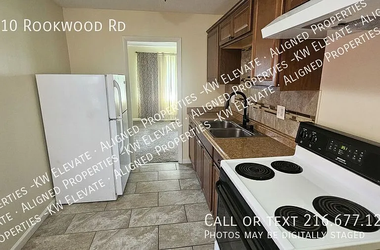 1910 Rookwood Rd — Photo 3