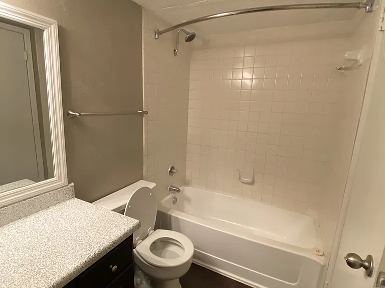 Walnut Creek Apartments — Photo 30