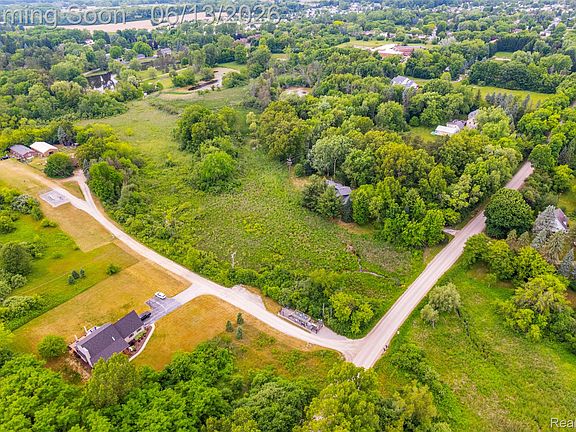 3rd image of 6186 Crane Rd