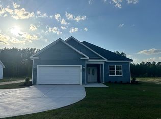 363 Log Cabin Rd, Loris, SC 29569