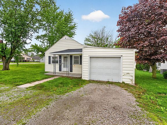 3rd image of 682 Scioto St