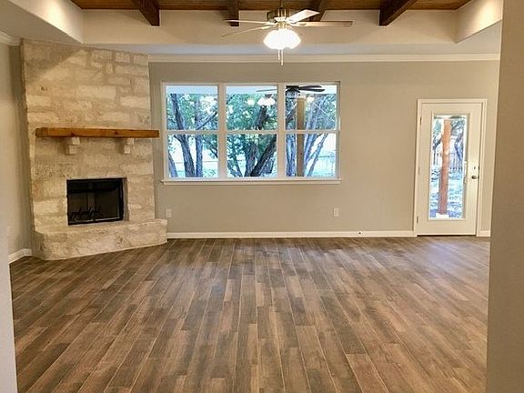 2nd image of 4 Rock Hollow Cir