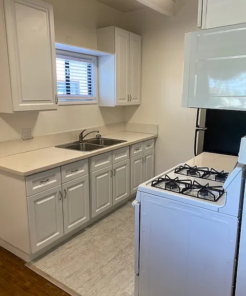 1021 Prospect Ave #3 — Photo 11