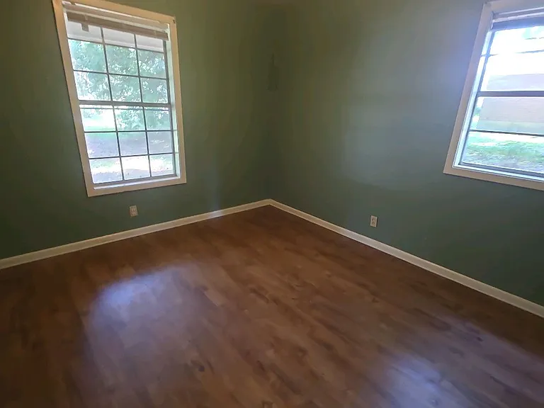 224 Ragan St — Photo 3