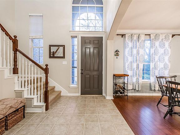4th image of 8916 Ponderosa Dr