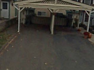 16 Rising Trail Dr, Middletown, CT 06457