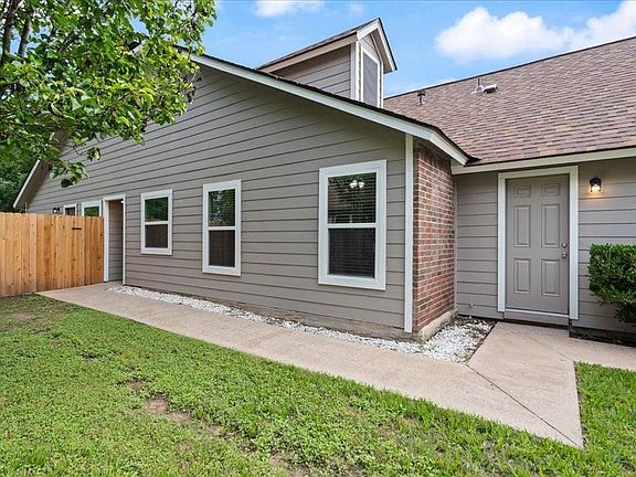 4th image of 13300 Cowdray Park #A