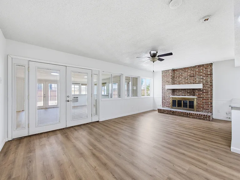 2813 Countess Dr — Photo 6