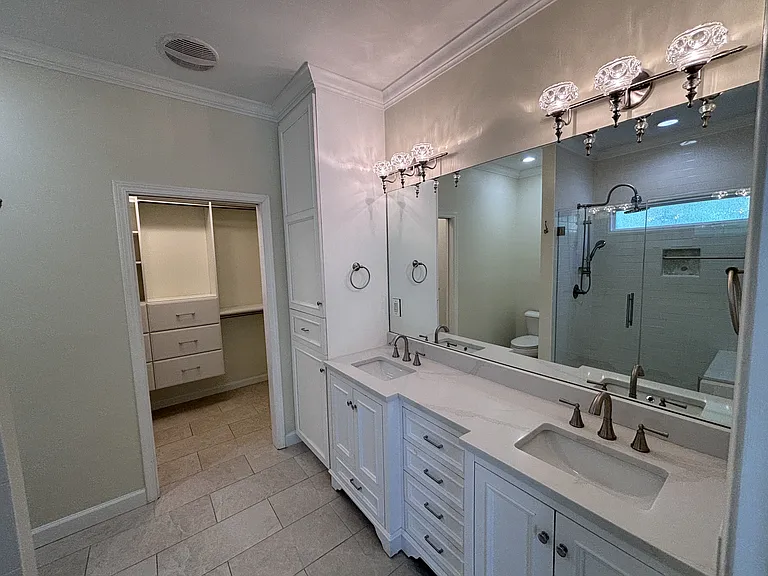 105 Lake View Dr E — Photo 3