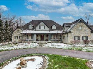 9927 Hobart Rd, Waite Hill, OH 44094