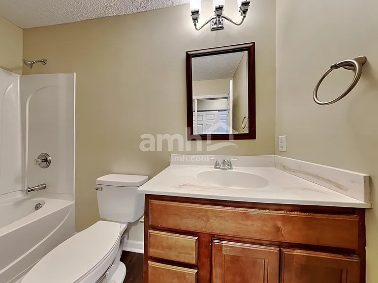 304 Southport Dr — Photo 15