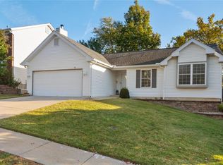 679 Summer Top Cir, Fenton, MO