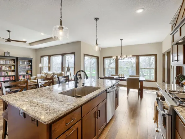 20883 Peony Ln, Rogers, MN 55374