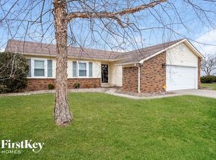 8060 Harvest Ln, Indianapolis, IN 46256