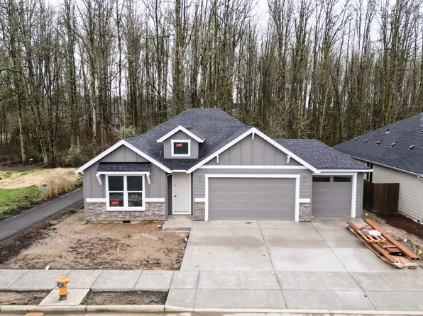 817 NW 28th St, Battle Ground, WA 98604