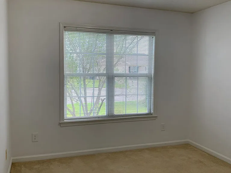 6943 Newbury Way — Photo 12