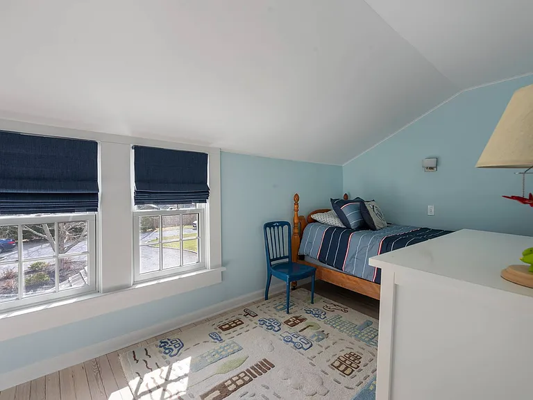 80 Tuckahoe Ln — Photo 12