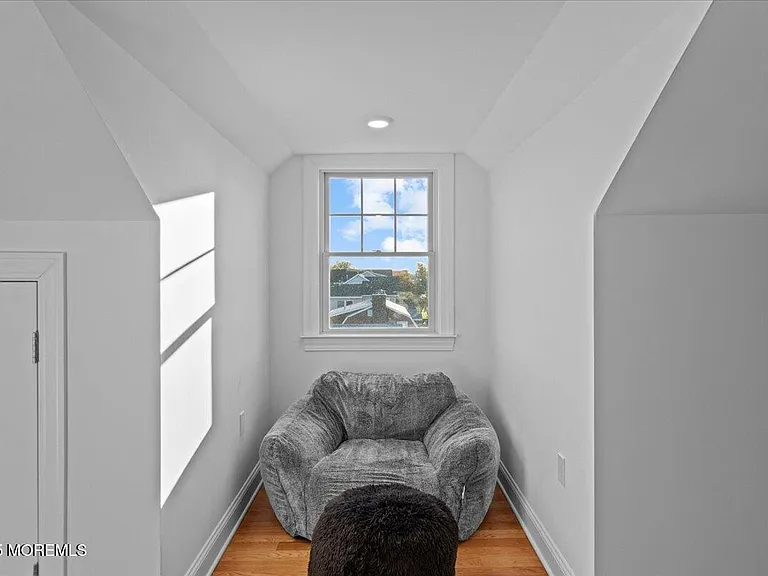 382 Western Ave — Photo 43