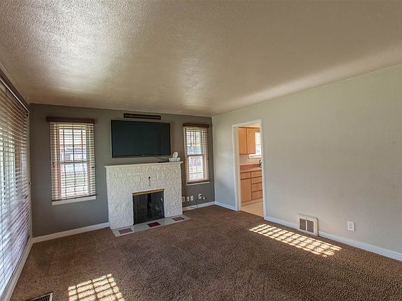 5th image of 303 E Rockwell Ave