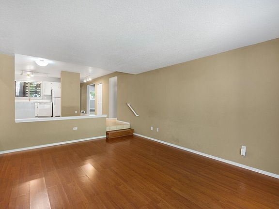 5th image of 4202 Factoria Blvd SE APT D1
