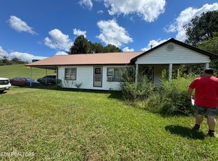 2046 Hartford Rd, Cosby, TN 37722