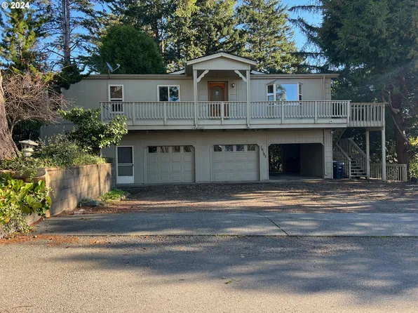 16107 W Hoffeldt Ln, Brookings, OR 97415