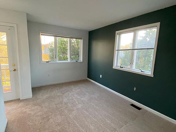 4th image of 3305 Shore Dr