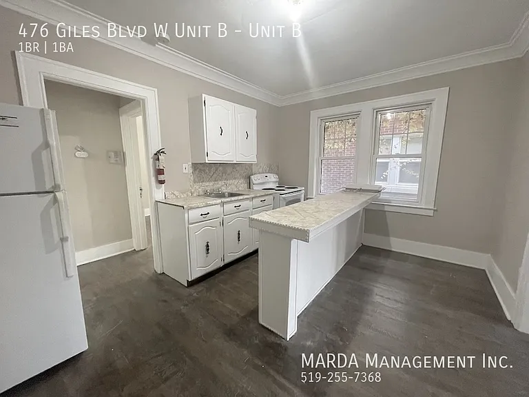 476 Giles Blvd W #B — Photo 6