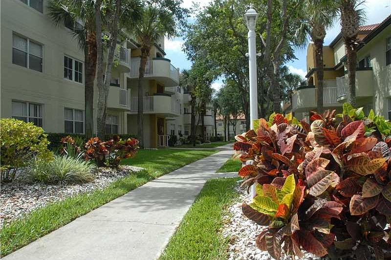 2nd image of 1551 SW 104th Psge APT 104
