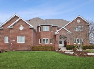 6837 Fieldstone Dr, Burr Ridge, IL 60527