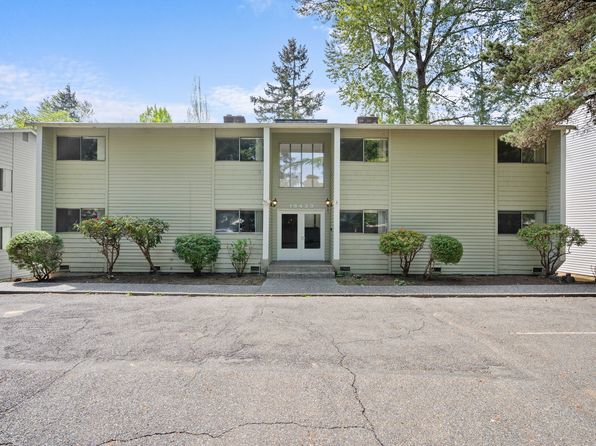 19433 28th Ave NE #C, Seattle, WA