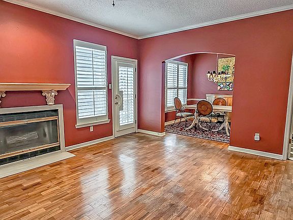 5th image of 8188 Walnut Valley Cv